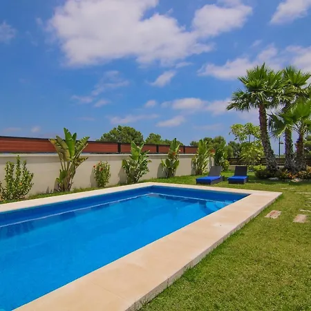 Con Piscina Privada - Villa